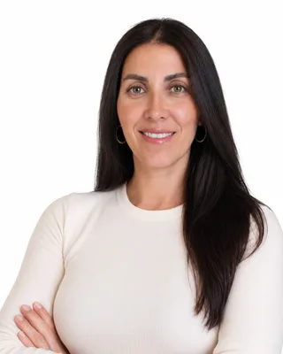 Elena, Travel Consultant