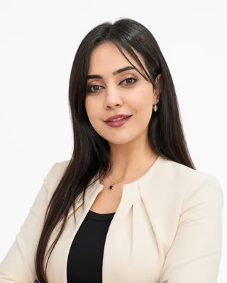 Razan, Travel Consultant