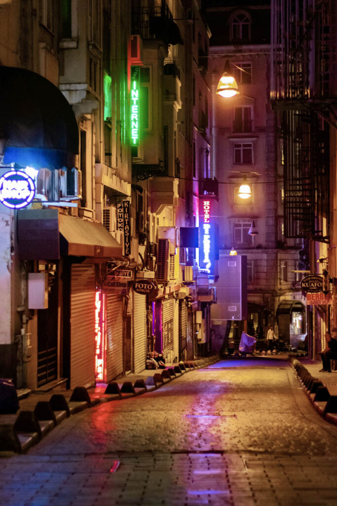 Day 1 - Istanbul 4 Nights — Taxim Hill Hotel + City Tour + Bosphorus Dinner Cruise Itinerary