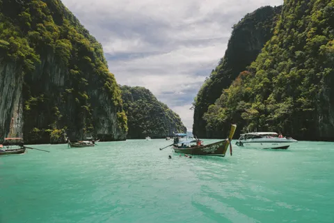Vietnam Visa Requirements for UAE Residents from Dubai for UAE residents &mdash; apply through Green Apple Travel