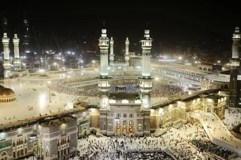 Umrah Visa Requirements for UAE Residents from Dubai for UAE residents &mdash; apply through Green Apple Travel