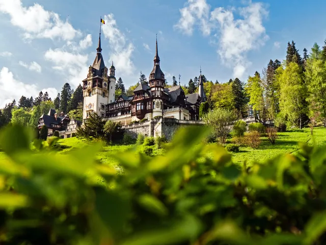 Romania Visa Requirements for UAE Residents from Dubai &mdash; visa application service for UAE residents by Green Apple Travel