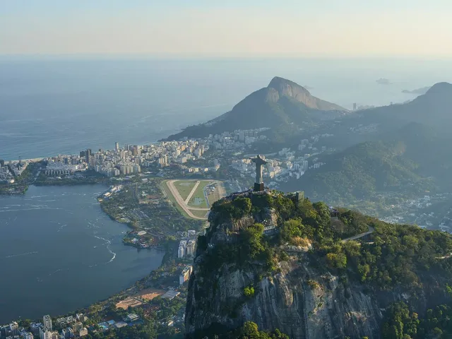 Brazil Visa Requirements for UAE Residents from Dubai &mdash; visa application service for UAE residents by Green Apple Travel