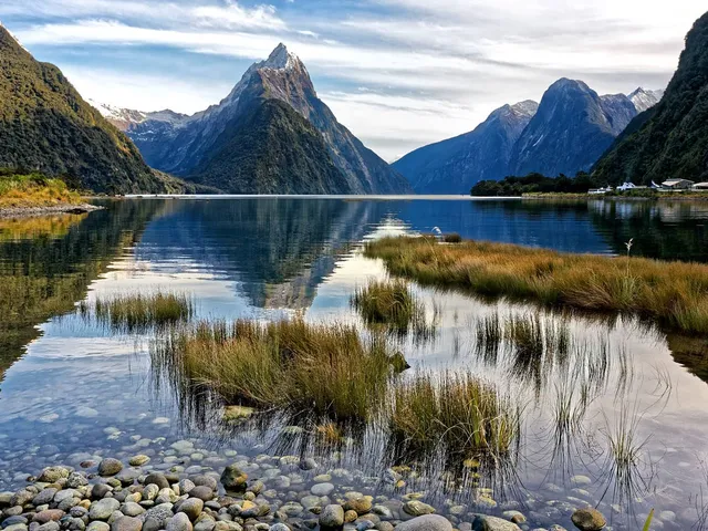 New Zealand Visa Requirements for UAE Residents from Dubai &mdash; visa application service for UAE residents by Green Apple Travel